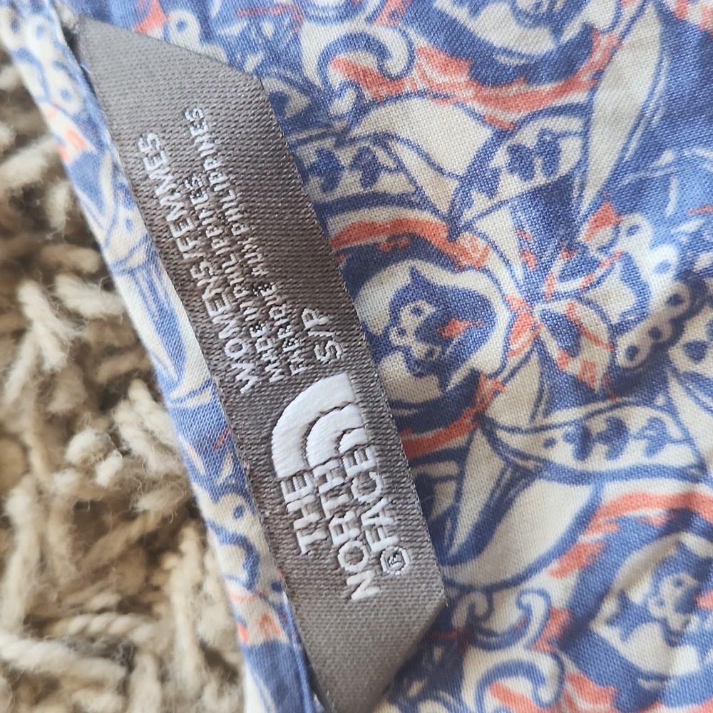 The North Face womans tank top size small - Picture 2 of 10